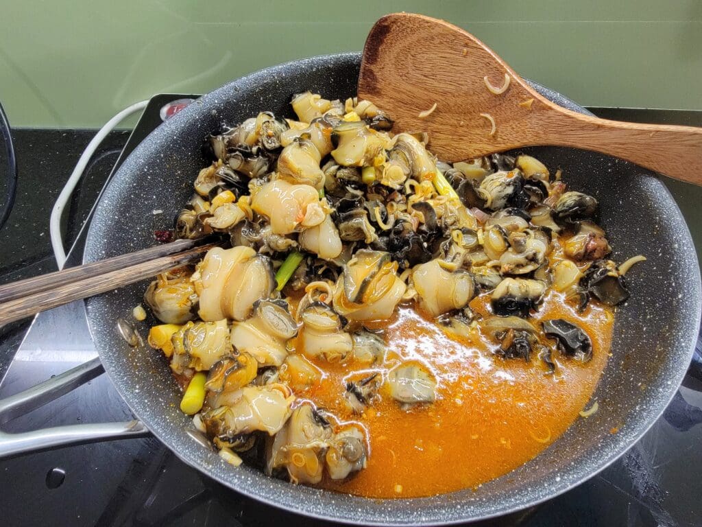 Ốc bưu xào dừa
